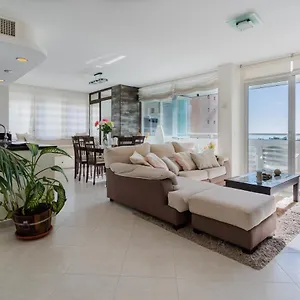 https://playamar.es-andalucia.com